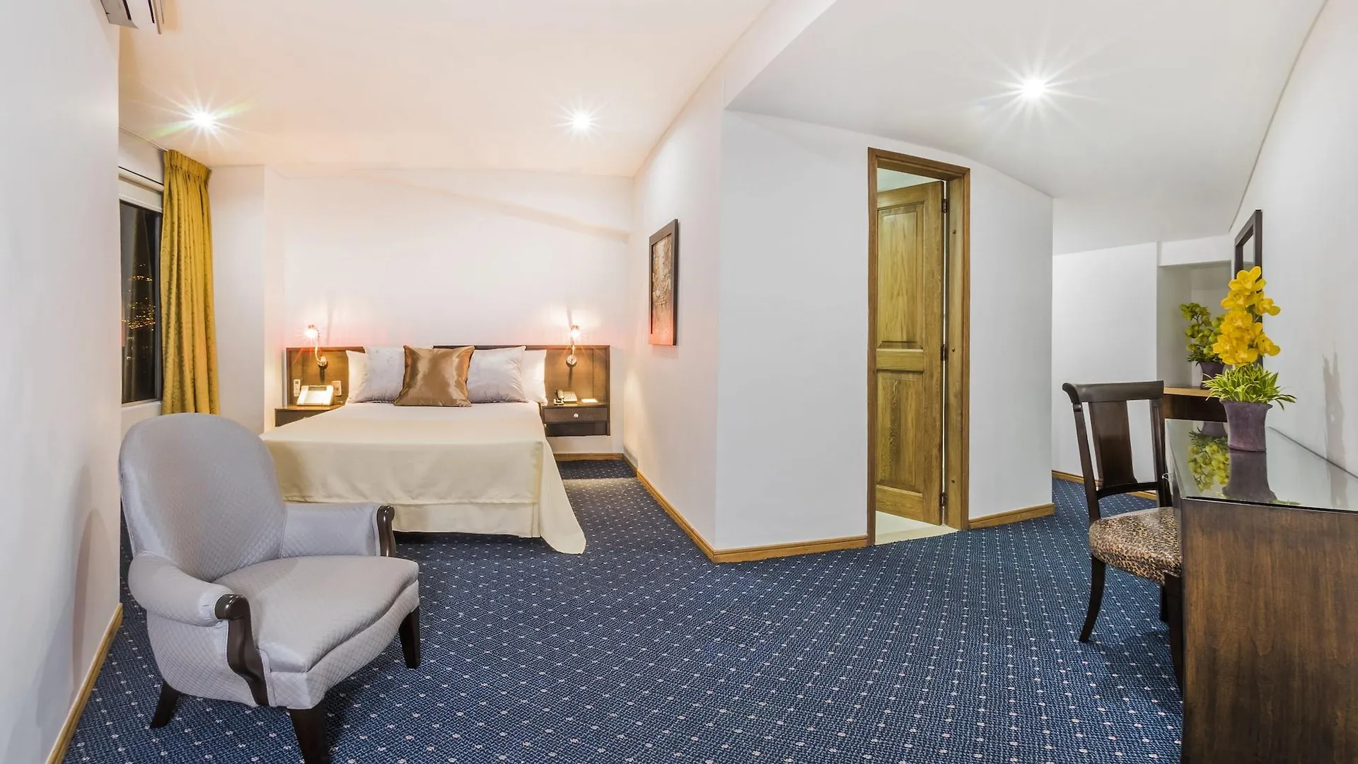 ****  Hotel Egina Medellin Colombia
