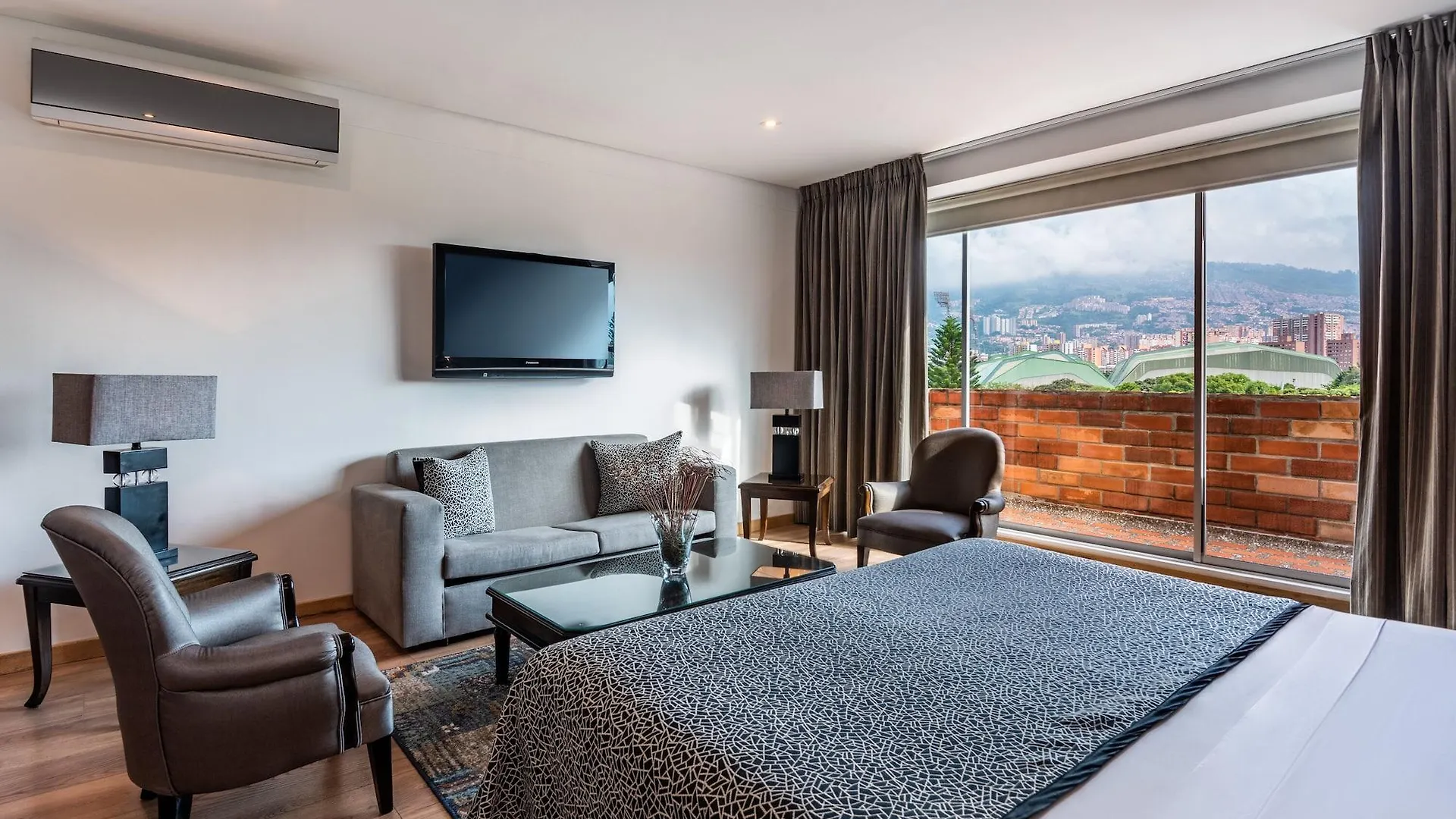 Hotel Egina Medellin