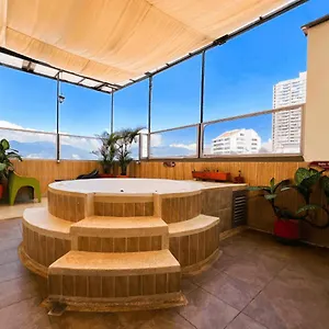 Florencia Plaza **** Medellín